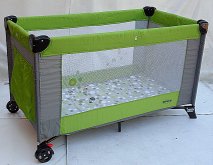 Cestovní postýlka Pikolo Vegas green
