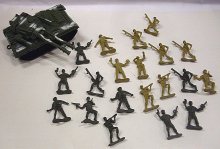 Tank a Vojáci figurky dvě vojska...