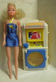 Pračka pro Barbie na baterie a kasička s panenk...
