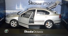 Škoda Octavia I 1:24 kovový model auta Silver D...