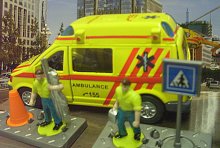 Sanitka Ambulance kovový model a...
