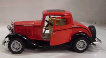Ford 3-Window Coupe 1932 1:34 kovový model auta...
