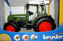 Traktor BRUDER značkový zelený