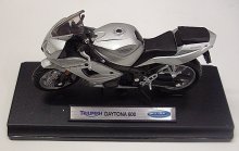 Motorka Triumph DAYTONA 600 kovo...
