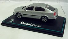 Škoda Octavia 2004 model auta 1:...