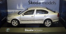 Škoda Octavia I 1:24 kovový mode...
