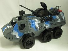 Obrněné policejní auto transport...